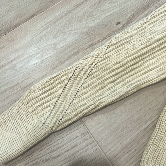 Sweater - Picture 3 of 4